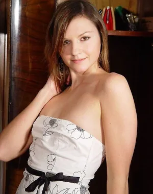 Josie Model 76