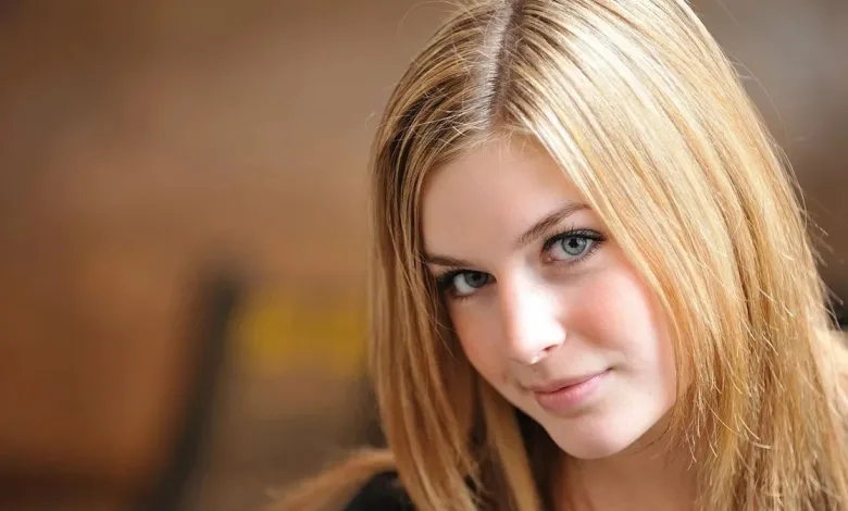 Danielle Delaunay. Beautiful white girls from West Africa