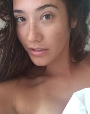 eva lovia 18