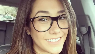 eva lovia
