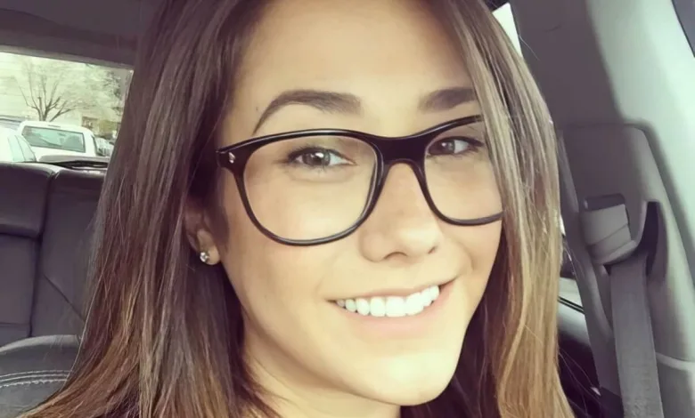 eva lovia