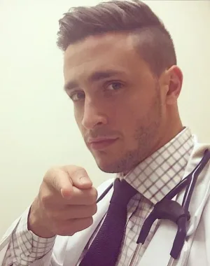 Mikhail Varshavski 25