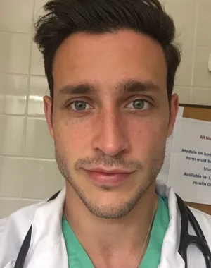 Mikhail Varshavski 27