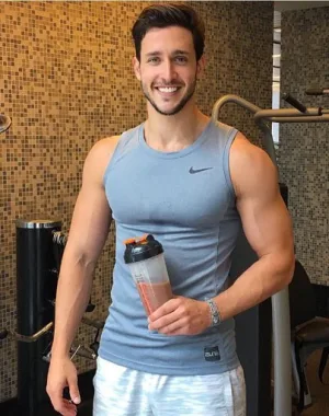 Mikhail Varshavski 29