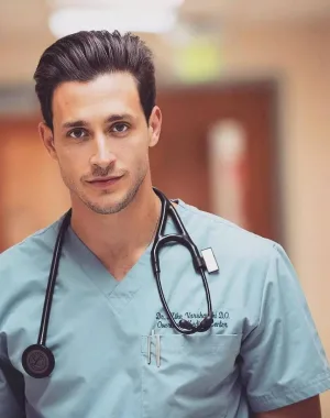 Mikhail Varshavski 4