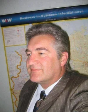 Uwe Hubertus Knoedsleder 17