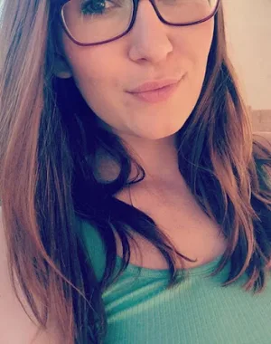 Amber Hahn 29