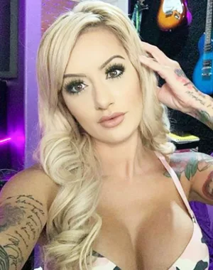 Rianna Conner 34