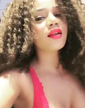 Caroline Samuel 14