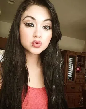 Jailyne Ojeda Ochoa 23