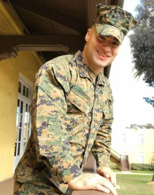 Julian Arroyo 16