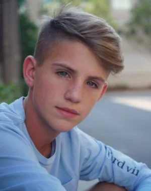 Matthew David Morris 19