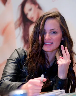 Lily Carter 8