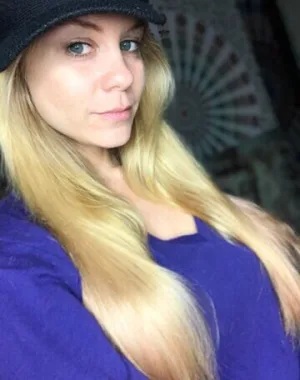 Anabelle Pync 37