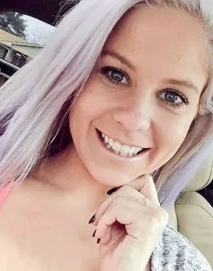 Anabelle Pync 38