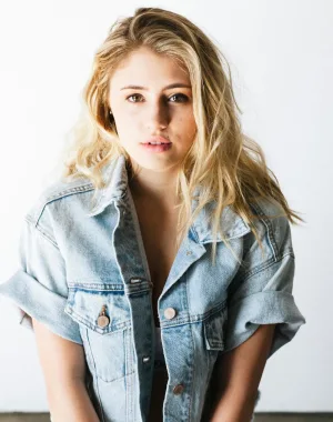 Lia Marie Johnson 3