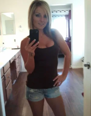 Melissa XOXO Matthews 17