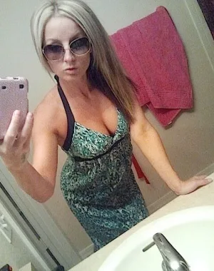 Melissa XOXO Matthews 34