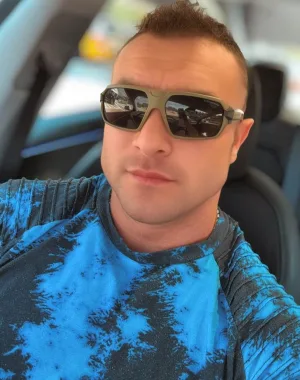 Nando Malachovski 26