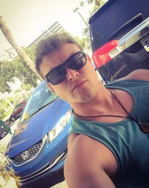Nando Malachovski 48