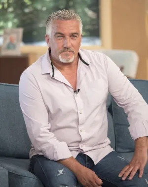 Paul Hollywood 8