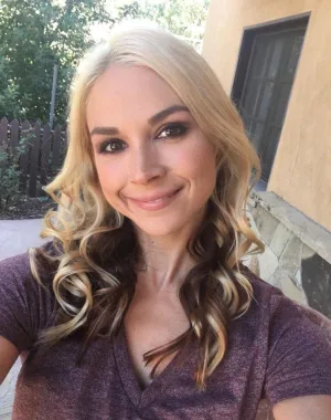 Sarah Vandella 12