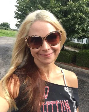 Sarah Vandella 18