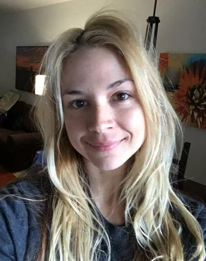 Sarah Vandella 24