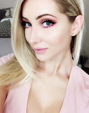 Harli Lotts 21