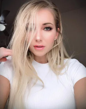 Harli Lotts 4