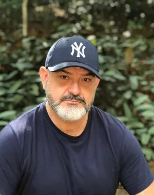 Neilo Lourenco 9