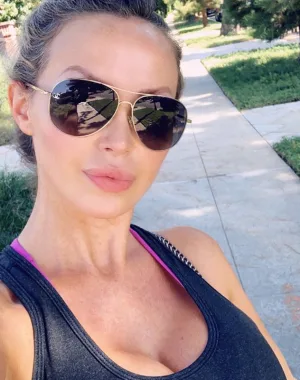 Nikki Benz 25