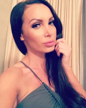 Nikki Benz 5