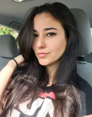 Angie Varona 6