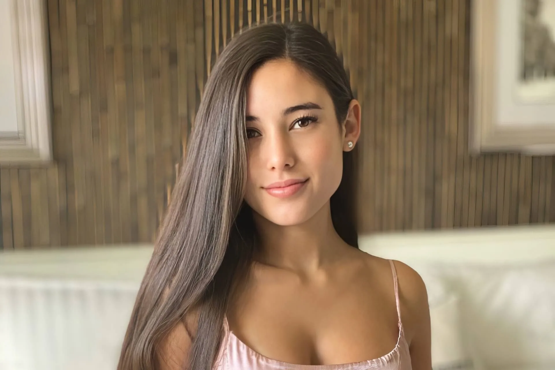 Angie Varona