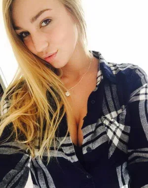 Kendra Sunderland 24
