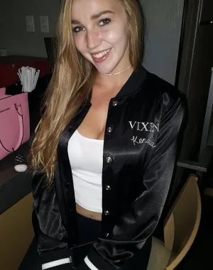 Kendra Sunderland 4