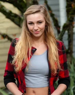 Kendra Sunderland 6
