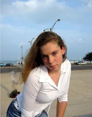 Megan QT 32