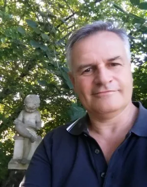 Luca Girati 42