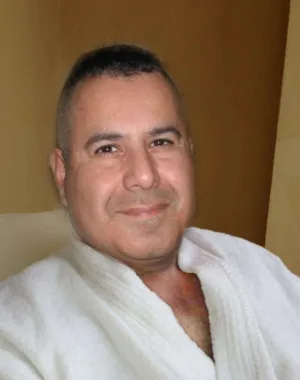 Aaron Ramos 4