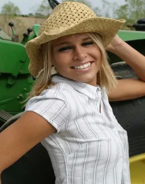 Melissa Harrington 18