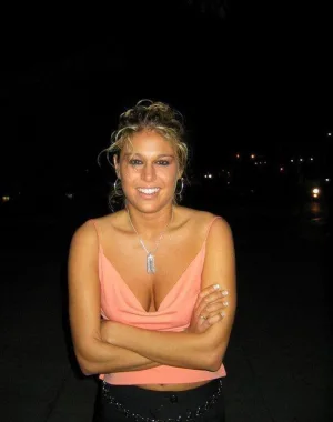 Melissa Harrington 27