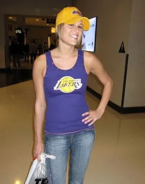 Melissa Harrington 29