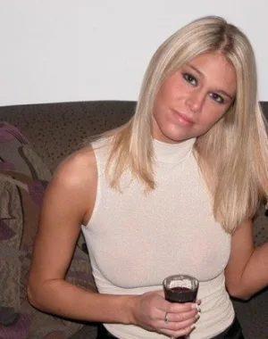 Melissa Harrington 38