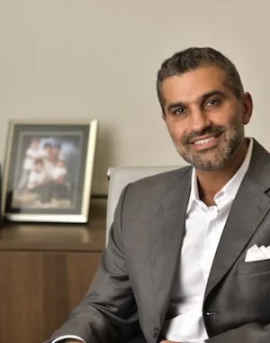 Dr. Amir Karam 26