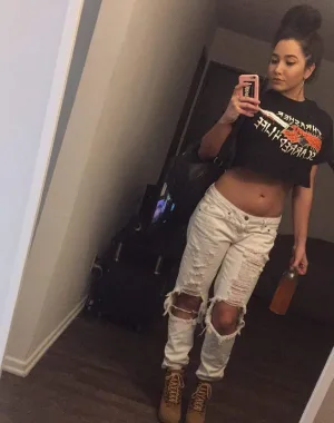 Karlee Grey 32