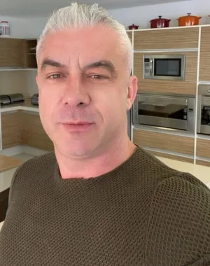 Alexandre Correa 38