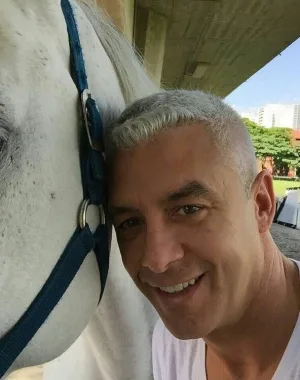 Alexandre Correa 47