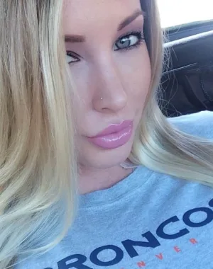 Samantha Saint 22